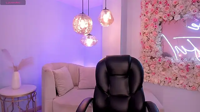 AbbyDalton online show from March 9, 7:39 pm