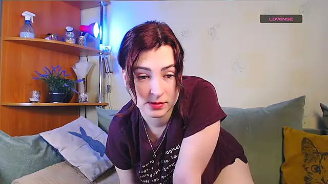 Caroline1995 online show from November 27, 6:38 am