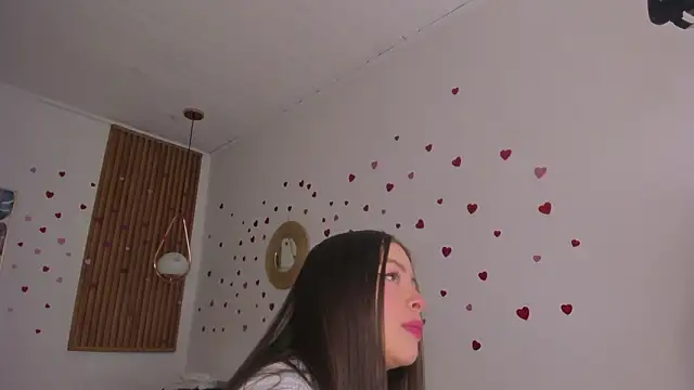 TiffanyWright online show from March 20, 1:38 pm