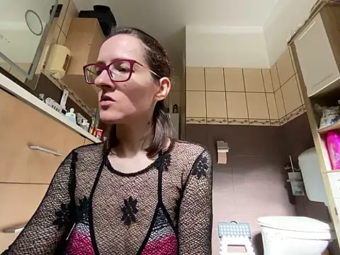 Milky hairy mommy online show from March 11, 7:45 am