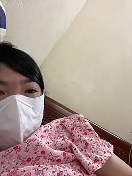 Hachi Sweetbabie  online show from March 4, 9:10 pm