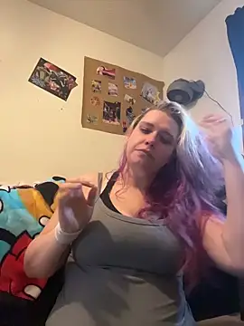 Lalalynn online show from February 10, 7:06 pm