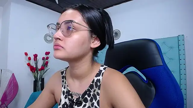 kathe-mills235 online show from March 18, 12:10 pm