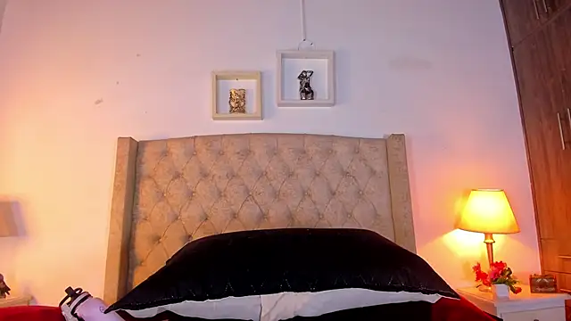 allisson m online show from March 10, 12:20 pm