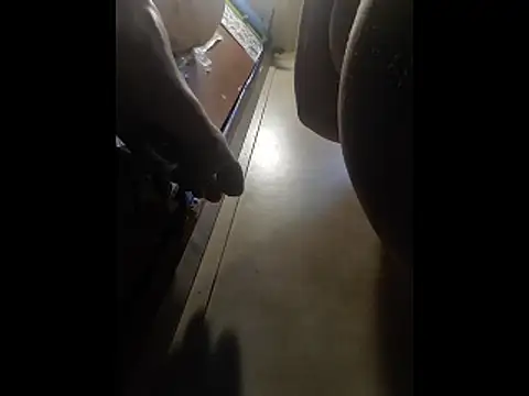 ILUV2TUCHMYKITTY online show from February 22, 2:18 pm