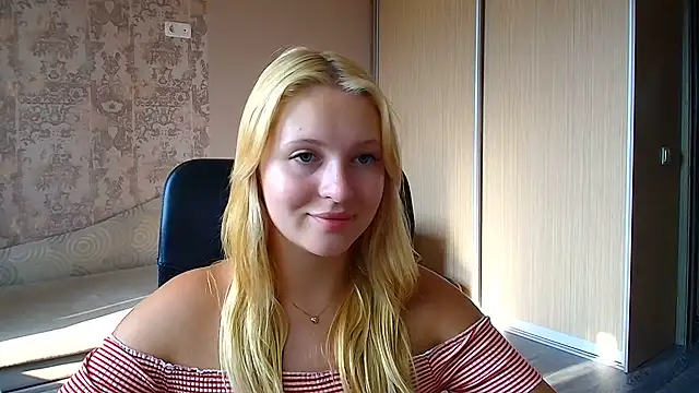 Milka kiss  online show from August 7, 2:24 pm