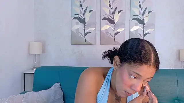 flavia cruz online show from March 24, 12:43 pm