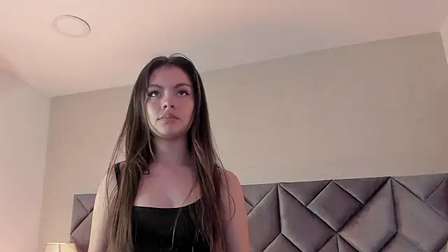 Luisa0110 online show from August 7, 4:36 pm