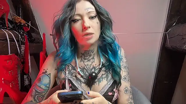 coyemoo online show from January 10, 2:11 pm