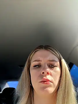 Love Bri online show from April 19, 11:10 am