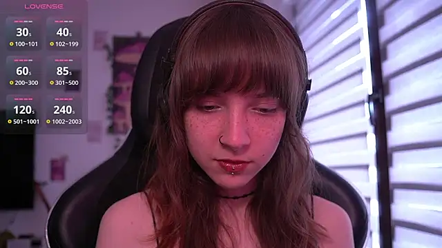 juliapie online show from June 13, 3:42 pm