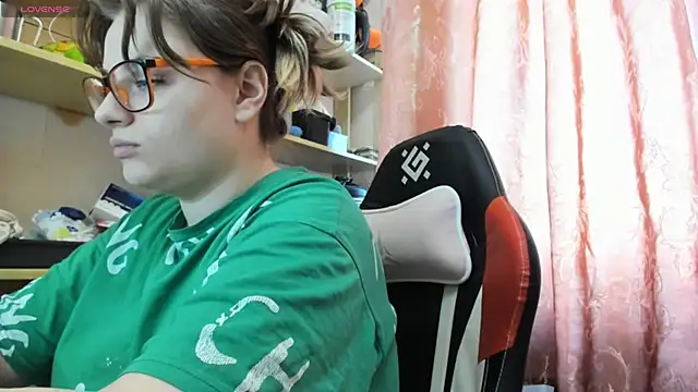 Seductive She Wolf online show from March 14, 3:35 pm