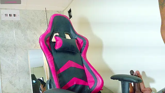 analus-01 online show from April 22, 1:41 pm