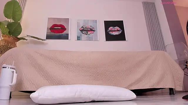 Angela donnato online show from February 7, 7:12 am