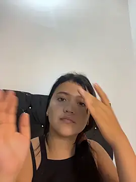 alisson carolina73 online show from March 25, 2:28 am