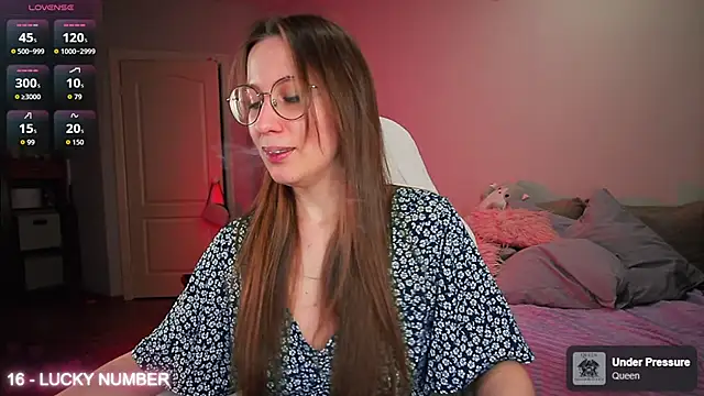 ms allison w online show from April 22, 6:05 pm