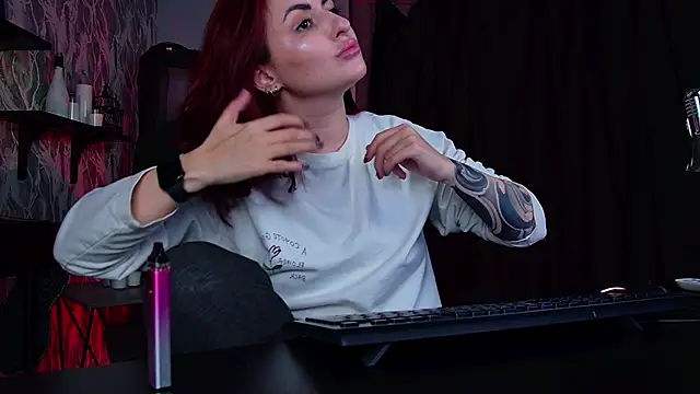 Lana  May online show from December 5, 9:21 am