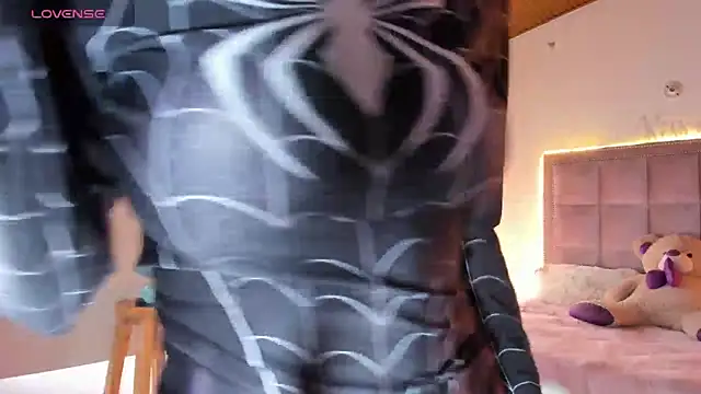 Melody Ds online show from September 25, 3:11 pm