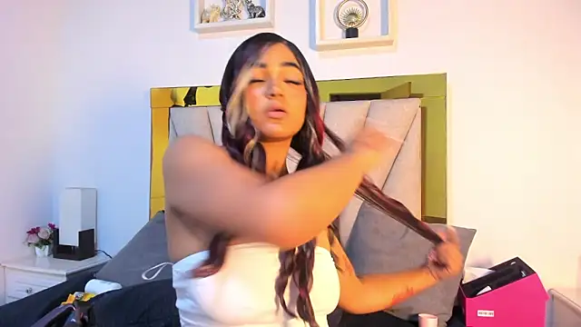 vahiolet fuentes online show from March 27, 8:26 am