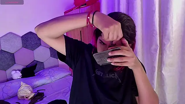 Horny tgn online show from April 2, 2:03 pm