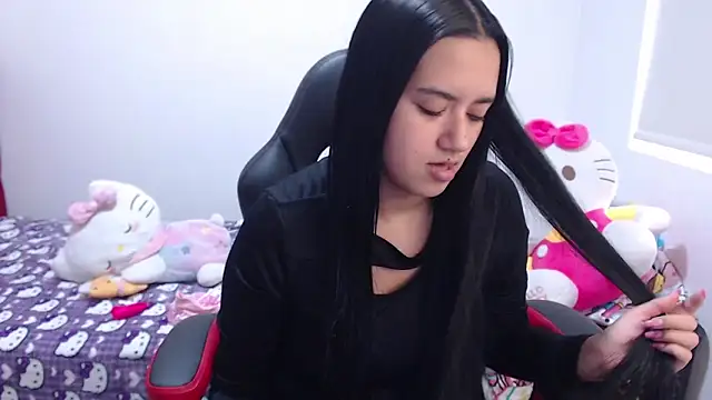 kayla k18 online show from April 9, 12:43 pm