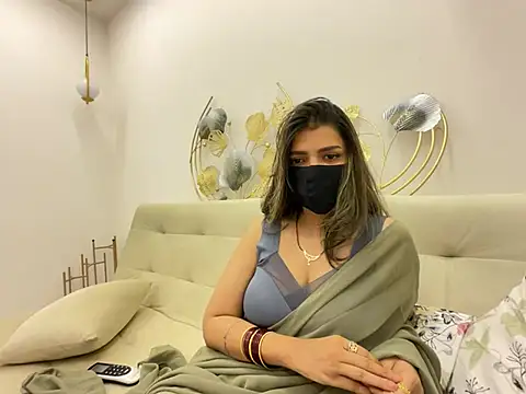 MaYaa  11 online show from April 20, 7:11 am