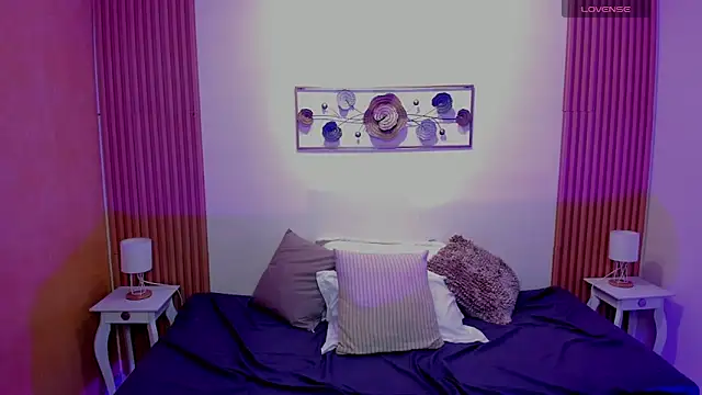 cat kitty18  online show from April 14, 7:25 pm