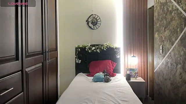 SexyNaf online show from February 12, 7:37 pm