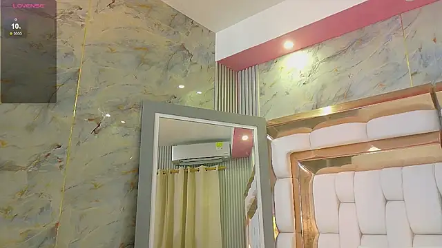 Beautifulskinny18 online show from April 8, 7:49 pm