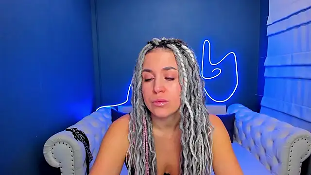 rock n roxy online show from February 3, 2:53 am