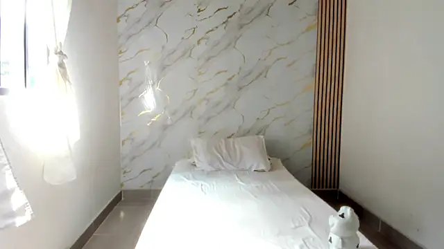 coralcarter1 online show from February 17, 4:28 pm