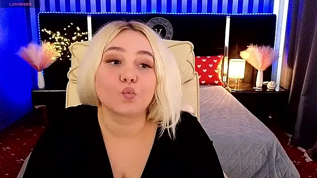 ManishaKat online show from March 9, 2:31 pm