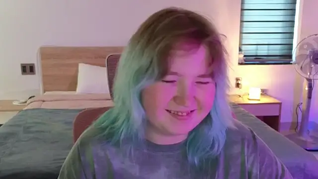 ChimberWol online show from March 22, 6:41 am