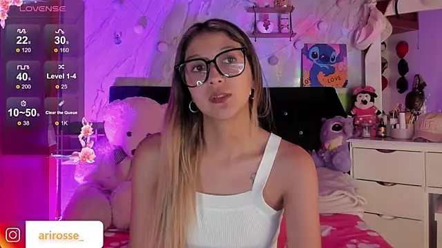 ariana rosse   online show from February 7, 2:26 am