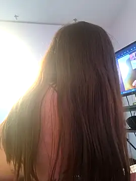 Maralains online show from February 25, 8:02 am