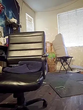 lit702 online show from April 1, 6:49 pm