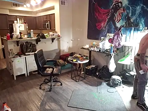 lit702 online show from April 4, 7:23 pm