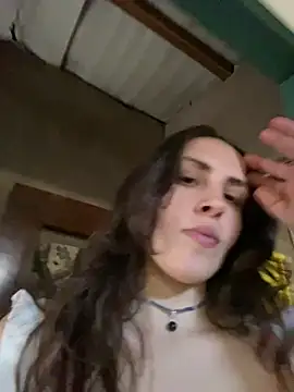 isadelasestrellas online show from June 26, 7:04 pm