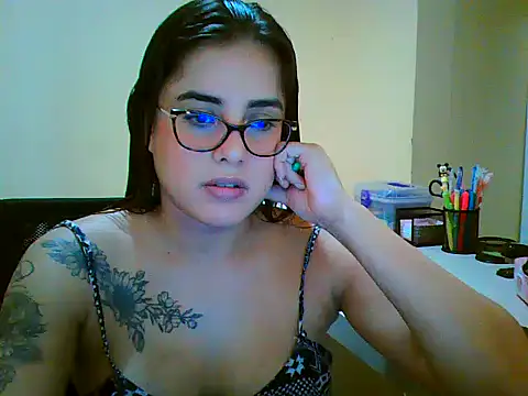 maliamiller online show from March 18, 4:06 am