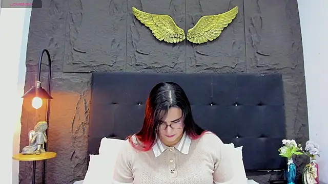 BellaPeers  online show from April 1, 12:17 pm