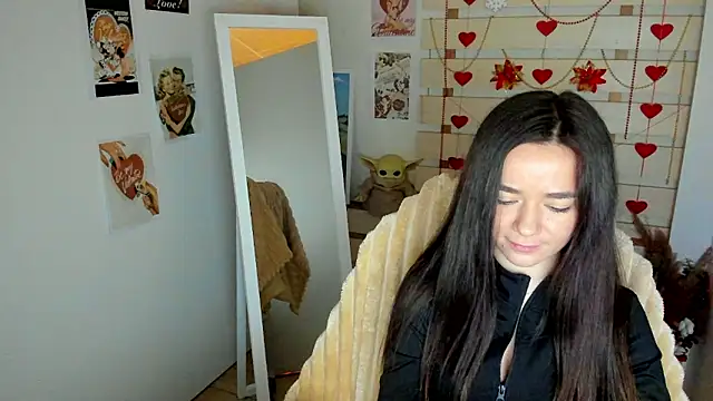 Bella XO online show from March 13, 8:04 am