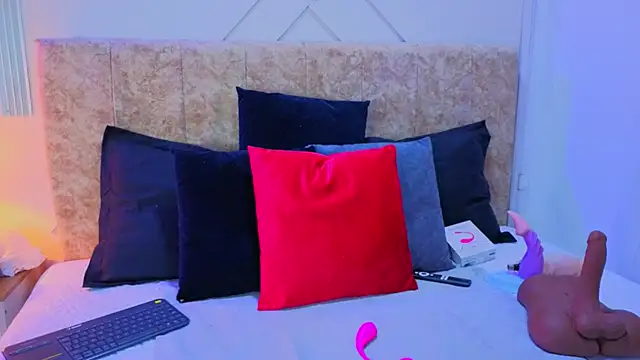 ashley  foxx  online show from March 26, 2:19 pm