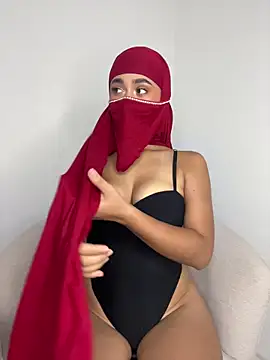 Julie Markk online show from June 30, 6:24 am