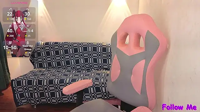 vittorialombardi   online show from February 24, 7:07 am