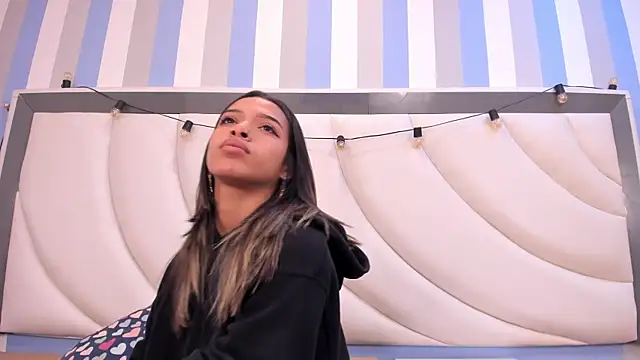 BritneyCollins online show from March 26, 1:02 pm