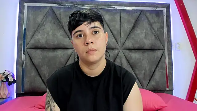 AbbySmiitth  online show from April 14, 10:21 pm