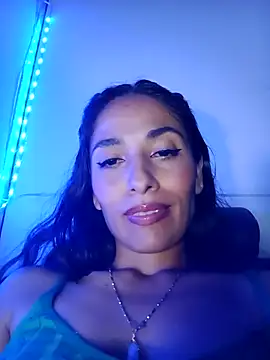chloewildd  online show from February 22, 3:40 am