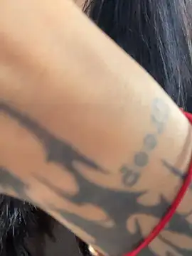 Amy Kiitty  online show from April 16, 1:22 pm