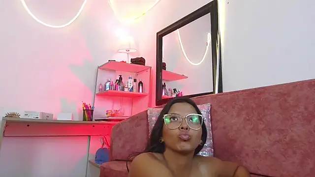 Megaan Greey online show from July 6, 4:29 am
