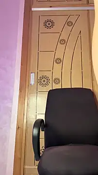 EnduringNdjamena 69 online show from December 19, 10:46 pm